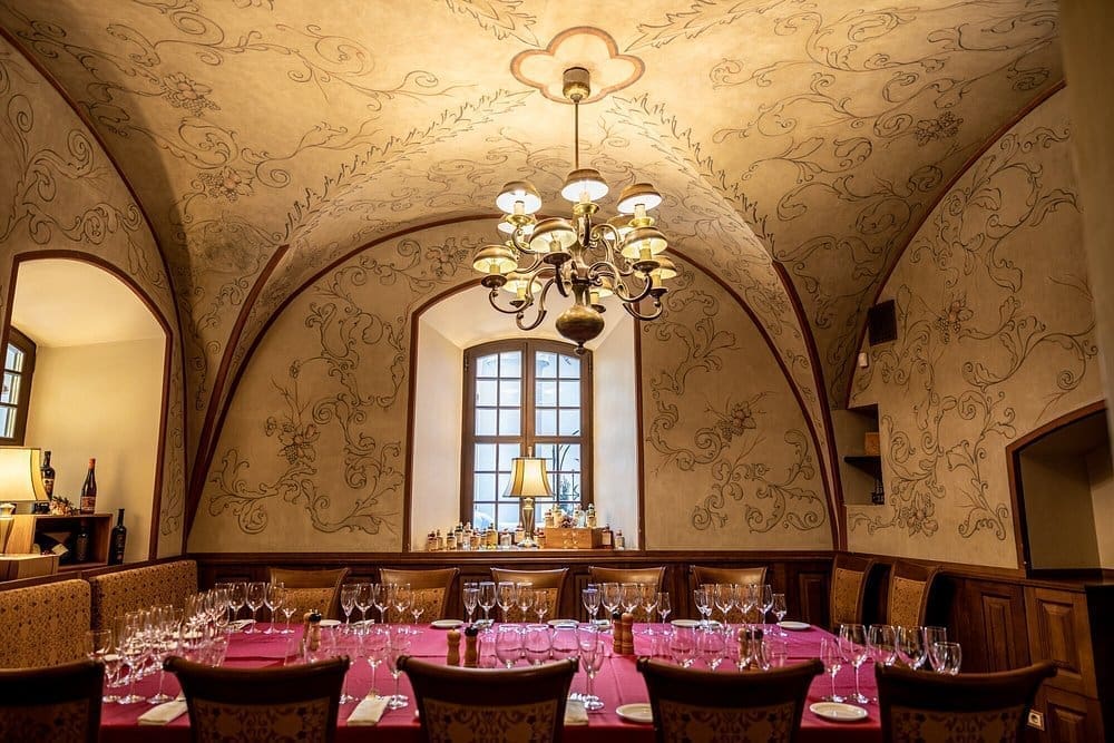 restaurant-lokys-baroque